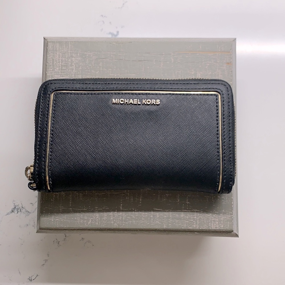Michael Kors wallet